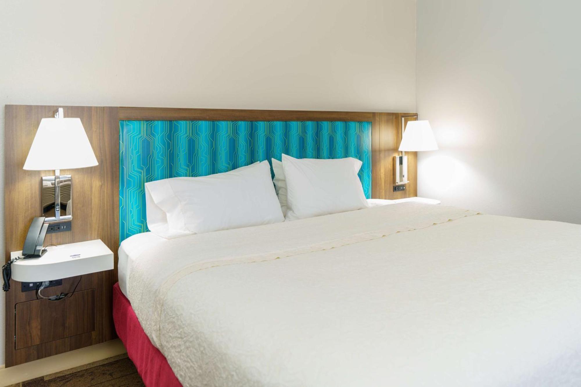 Hampton Inn Garden City Exteriér fotografie