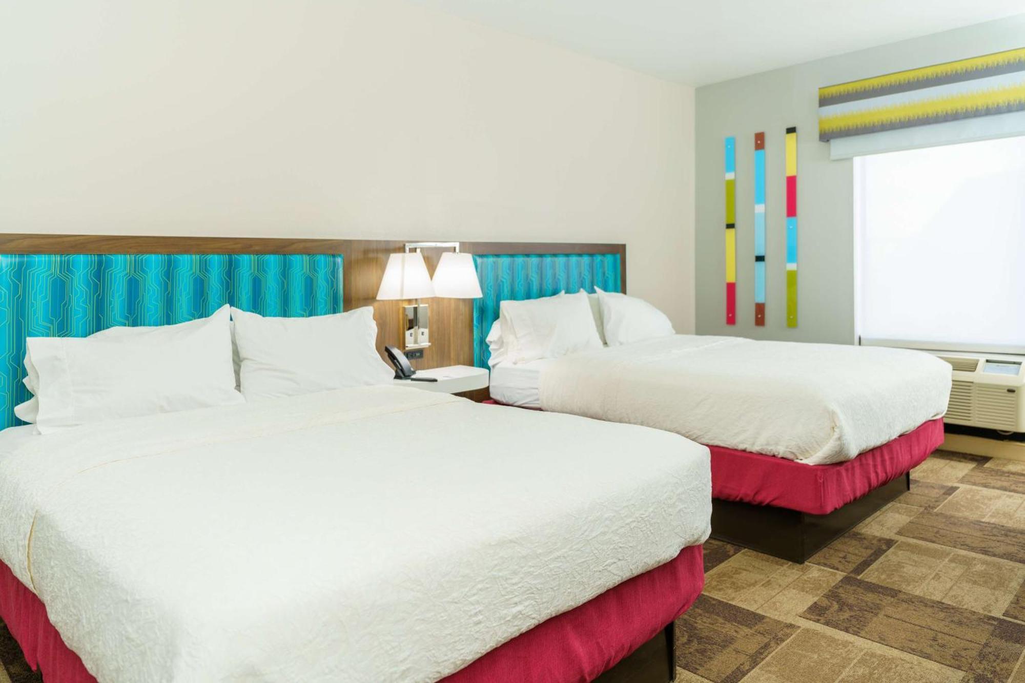 Hampton Inn Garden City Exteriér fotografie
